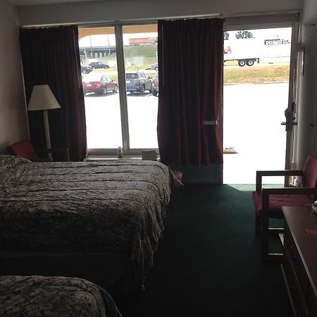 Budget Inn McDonough Exterior foto